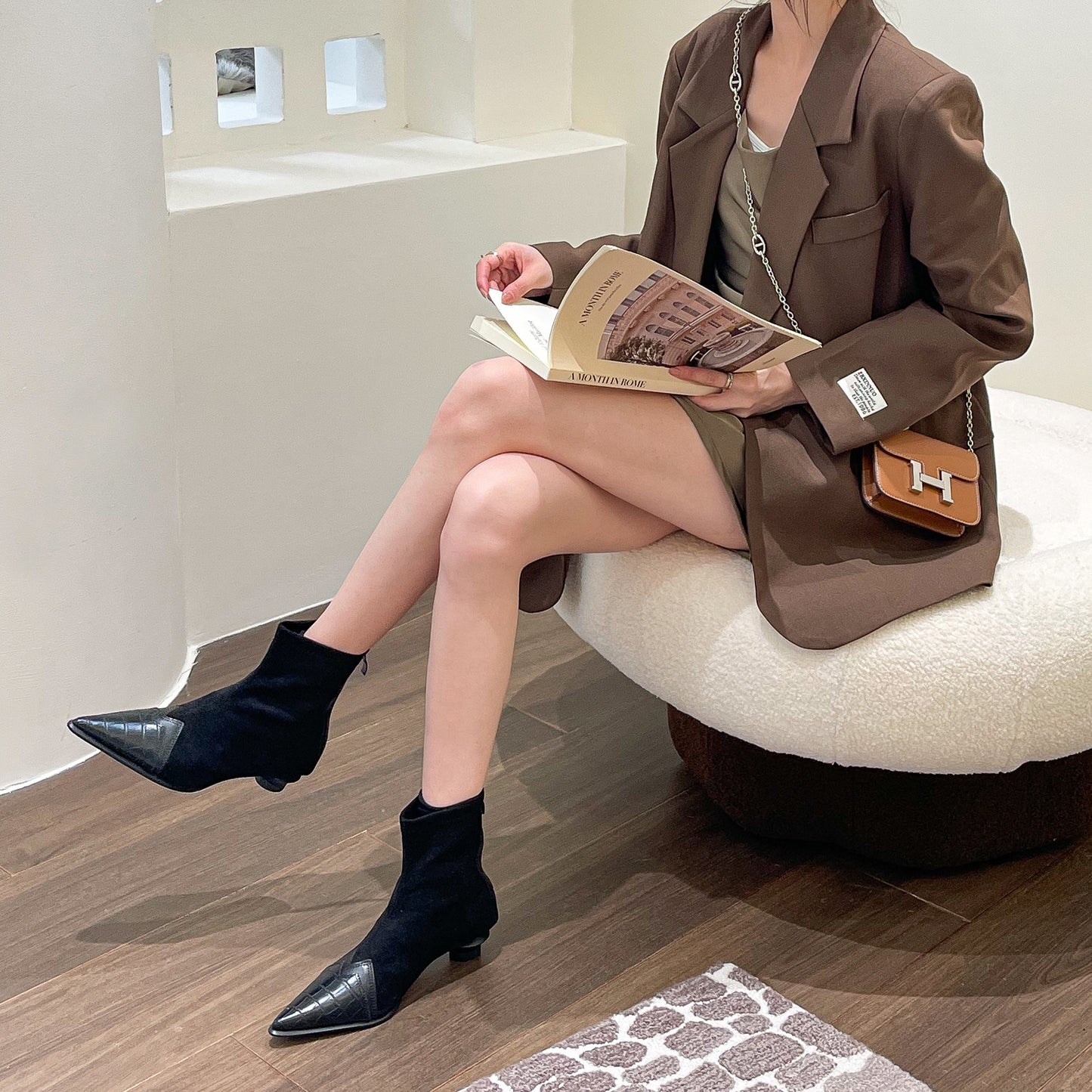 Retro Women Patchwork Pointed Boots Back Zipper Kitten Heel