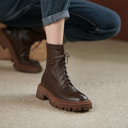 حذاء نسائي قصير من الجلد الناعم ذو أنبوب متوسط ​​بريطاني رفيع ونعل سميك