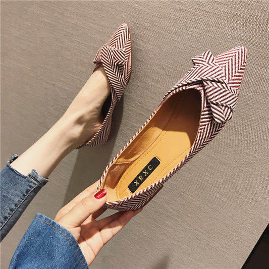 Pointed Shallow Mouth Flat Shoes