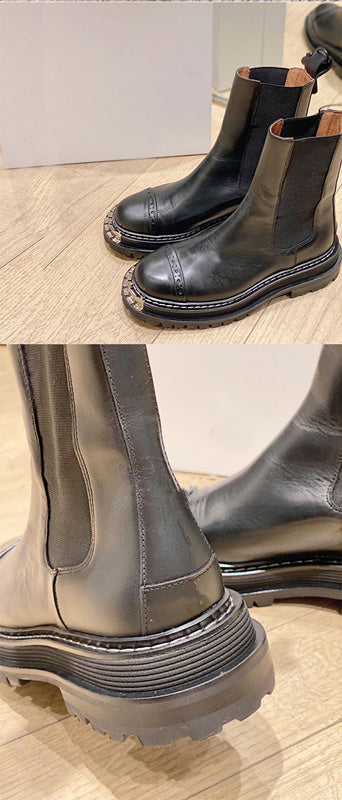 أحذية طويلة نسائية على الطراز البريطاني قصيرة الأنبوبة بنعل سميك