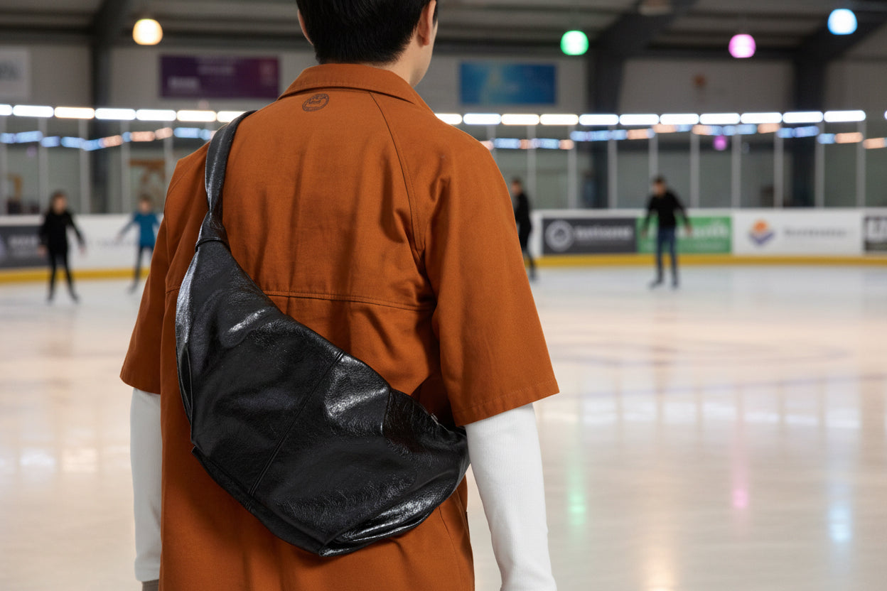 Large-capacity Retro French-style Niche Crossbody Bag A Croissant-shaped Pleated Bag