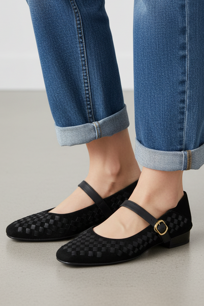 Shallow-toe Leather Shoes Mary Jane Shoes With A Single Strap for Women