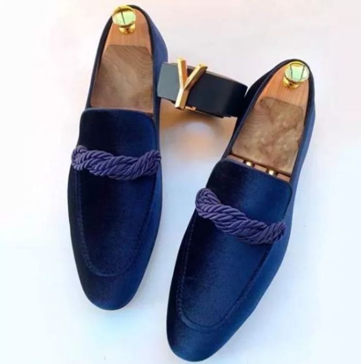 New Men's Retro Suede Business Shoes Classic Formal Slipon