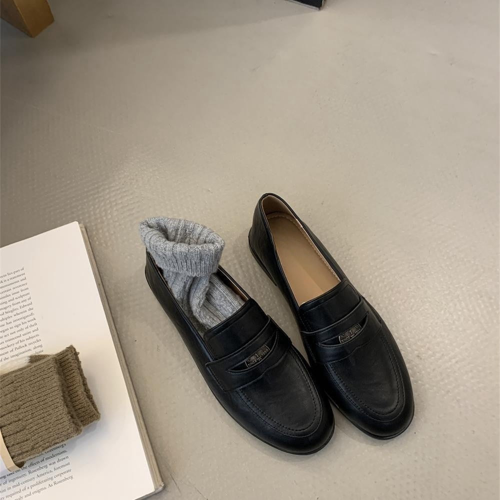 Womens Dress Shoes With A Round Toe Soft Sole And A Chic Comfortable Loafer Design